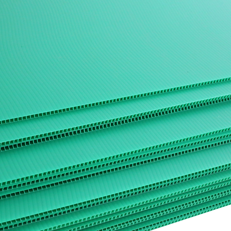 Pannello in plastica ondulata resistente agli urti per l'imballaggio di parti automobilistiche