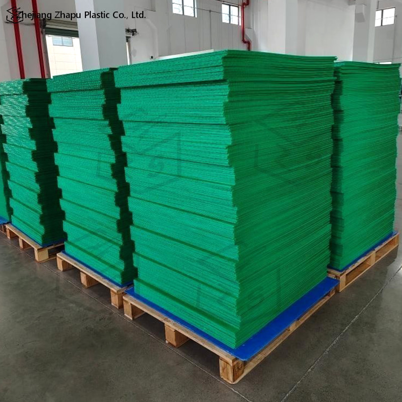 Pannello in plastica ondulata resistente agli urti per l'imballaggio di parti automobilistiche
