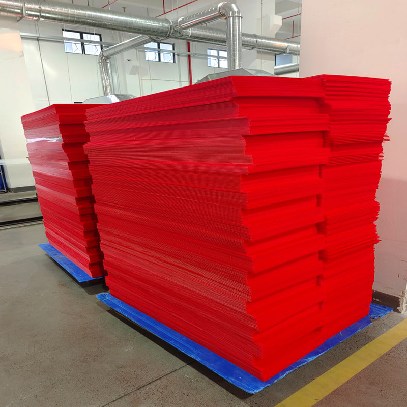 Pannello in plastica ondulata resistente agli urti per l'imballaggio di parti automobilistiche