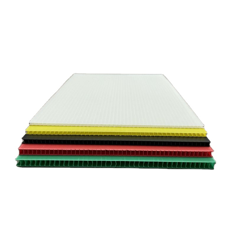 Foglio cavo in PP colorato resistente all'usura per impieghi gravosi
